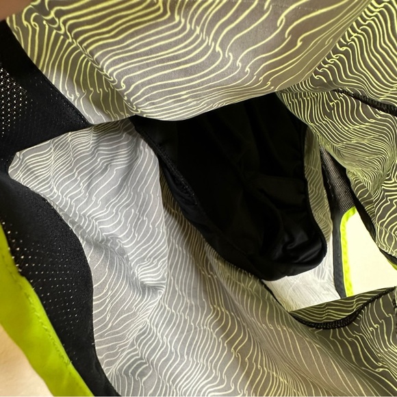 NIKE Women's DRI-FIT Dry Tempo Running Short - Volt Black - Medium - Picture 10 of 15